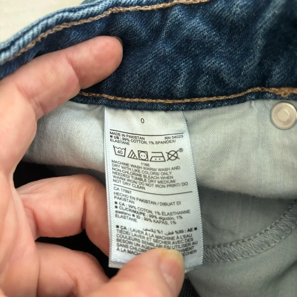 Old Navy O.G. Straight Cuffed Jean Shorts‎ High Rise Stretch Distressed Size 0